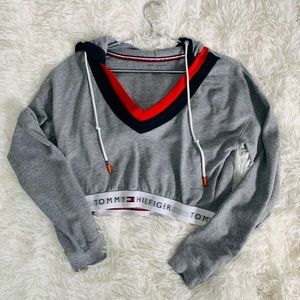 tommy hilfiger sweater